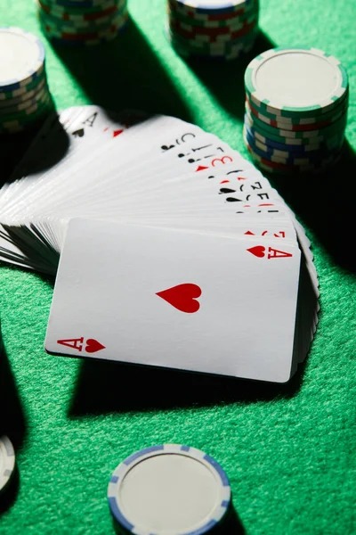 ugdewa slot feature Rooms